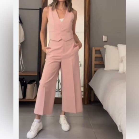 New! Zara women’s large light pink tailored waistcoat. - Picture 5 of 12